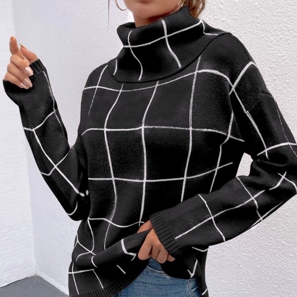 NWT, Lavishly Paris Women's Black Grid Pattern Turtleneck  Sweater. - Picture 9 of 16
